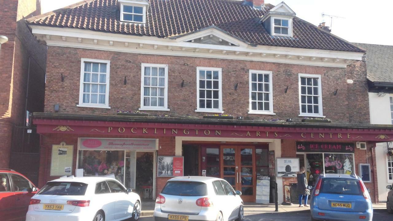Milliner'S Cottage York Bagian luar foto